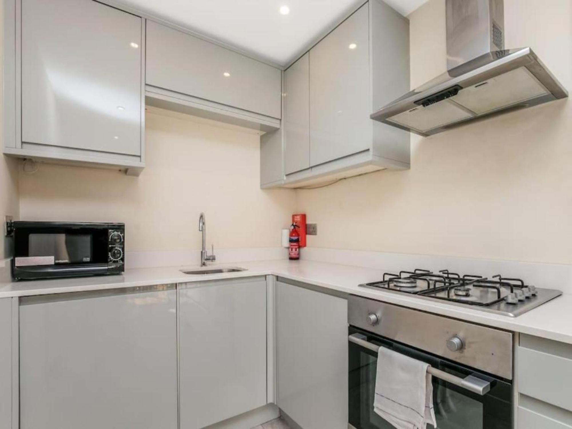 Pass The Keys Ealing Queen Of The Suburbs 2Bd Apartment Londra Esterno foto
