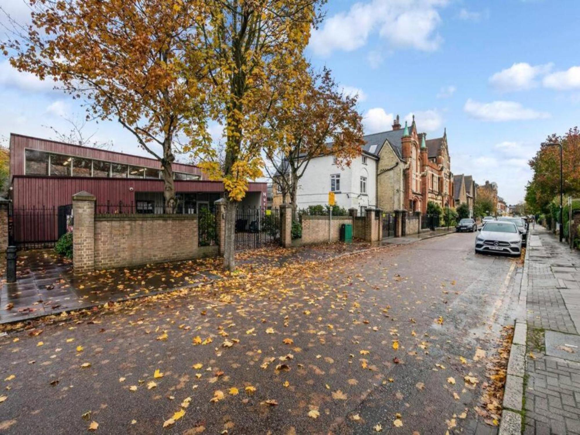 Pass The Keys Ealing Queen Of The Suburbs 2Bd Apartment Londra Esterno foto